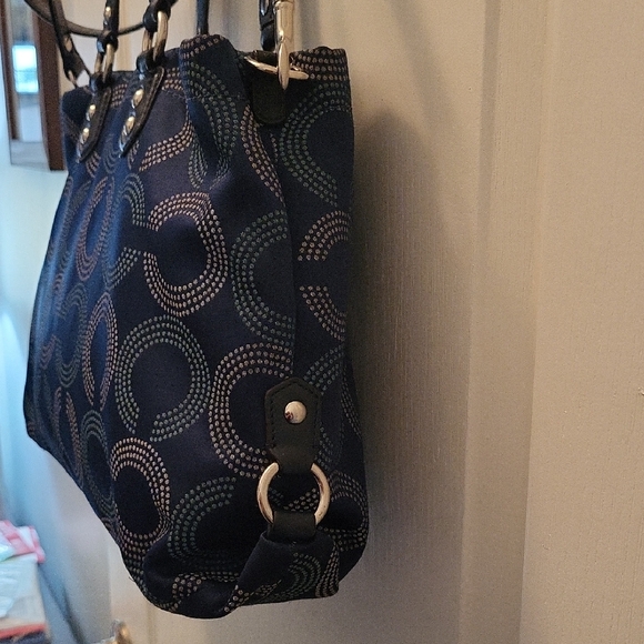 Coach Dark Blue and Tan Signature  Patterned Shoulder Bag Crossbody F20049 - Picture 5 of 14